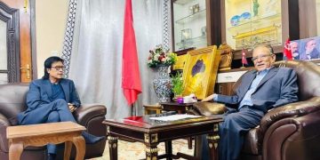 प्रचन्ड र राजेश हमाल विच भेट वर्ता