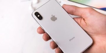 आइफोन पठाउन सकिनँ साथी, सन्देश पठाएँ ल