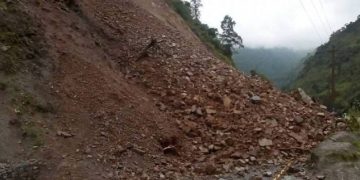 अवरुद्ध मुग्लिन नारायणगढ सडक खण्ड सुचारु