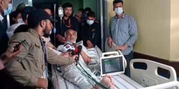 १० बुँदे सहमति गरी डा . केसीले तोडे अनशन