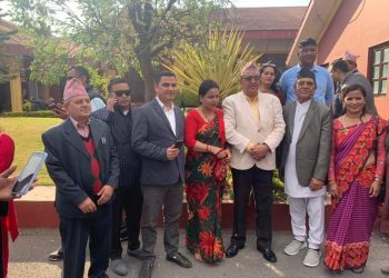 तनहुँबासीहरू राष्ट्रपति पौडेललाई बधाई दिन शीतल निवासमा