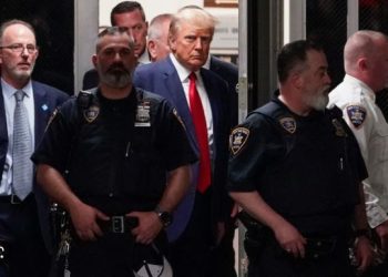 अमेरिकी पूर्वराष्ट्रपति डोनाल्ड ट्रम्प पक्राउ