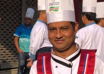नेपाली फुड गुरु सुरेशचन्द्र बस्नेतलाई द वेस्ट नेपाली सेफ अफ दी इअर