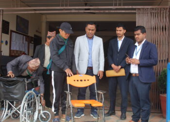 ऋषिङ्ग गाउँपालिकामा अपाङ्गता सहायता सामग्री वितरण