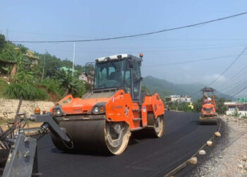 पृथ्वी राजमार्गको पुर्वी खण्डमा कालोपत्रको काम तीब्र