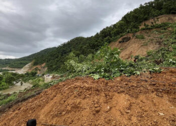 पृथ्वी राजमार्गको दमौली खण्डमा बाटो अवरुद्ध