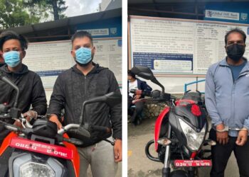 मोटरसाइकल चोर्ने पक्राउ