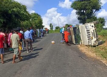 तनहुँको मानपुरमा जिप पल्टियो