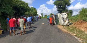 तनहुँको मानपुरमा जिप पल्टियो