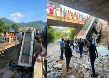 तनहुँको आँबुखैरेनीमा बस दुर्घटना , ११ जना घाइते