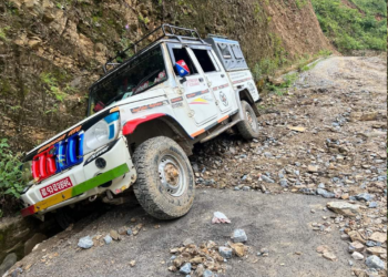 तनहुँमा जिप दुर्घटना हुँदा ६ घाइते, सवारी साधनबाट ठुलो परिमाणमा घरेलु मदिरा बरामद