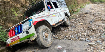 तनहुँमा जिप दुर्घटना हुँदा ६ घाइते, सवारी साधनबाट ठुलो परिमाणमा घरेलु मदिरा बरामद