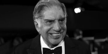 टाटा सन्सका भूतपूर्व अध्यक्ष उद्योगपति रतन टाटाको निधन