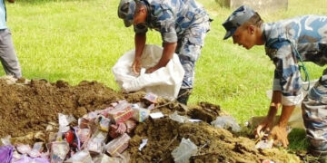 चाडवाडको नजिक १६ लाखको पटाका बरामद