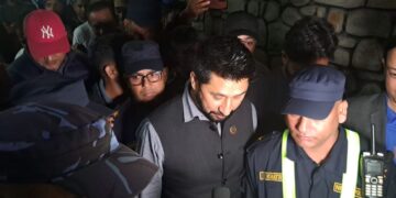 म्याद थपका लागि रवि लामिछानेलाई अदालतमा उपस्थित गराइँदै