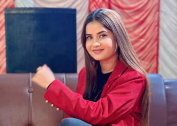 एलिना चौहान भन्छन् : धोकेबाज शब्द सुन्दा आफैँलाई भने झैँ लाग्छ