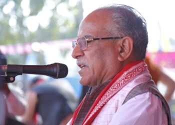 प्रचण्ड भन्छन् : माओवादी र मधेसी जनता एक ठाउँमा नउभिने हो भने प्राप्त उपलब्धि खोसिने खतरा छ ।