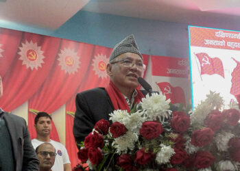 बादल भन्छन्:  एमाले क्रान्तिकारी पार्टी हो, बाँकी सबै अस्थिरतावादी हुन्