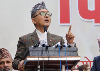 लिङ्देन: बल्खुको प्रदर्शनमा कांग्रेस, एमाले र माओवादीकै झण्डा लिएर आए पनि हुन्छ ।