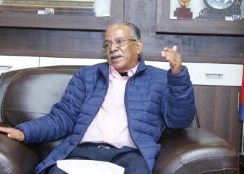 माओवादी केन्द्रका अध्यक्ष प्रचण्ड शौचालयमा लडेर टाउकोमा चोट