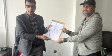 पोखराको न्युरोडमा दुवै साइड पार्किङ हुनुपर्ने माग गर्दै व्यवसायीको ध्यानाकर्षण